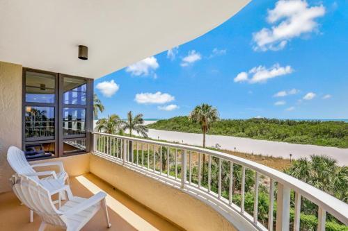 South Seas Tower 3-312