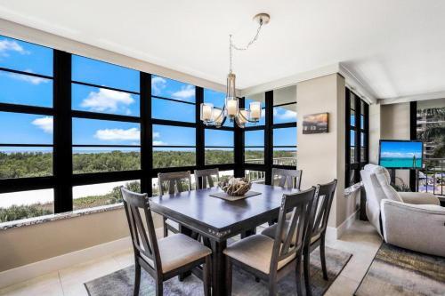 South Seas Tower 3-312