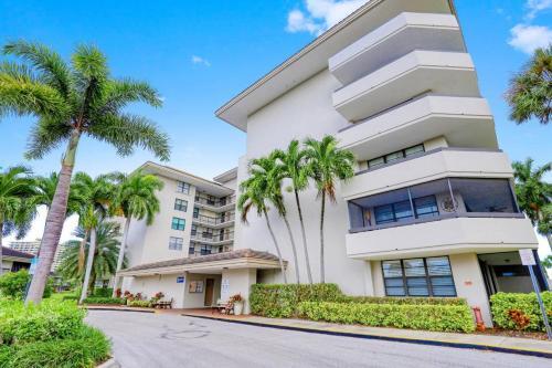 South Seas East B-410