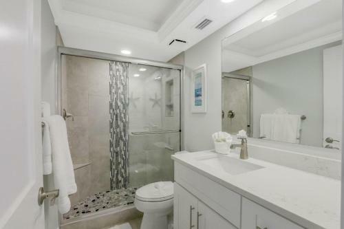 South Seas Tower 4-1805