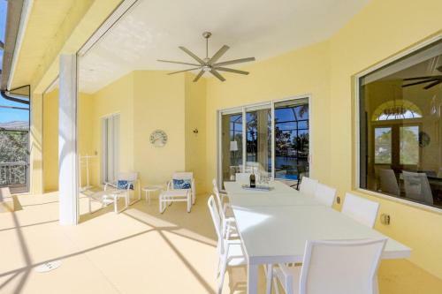 268 Edgewater Court