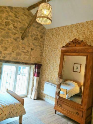 Beautiful 2 Bed Cottage With Swimming Pool