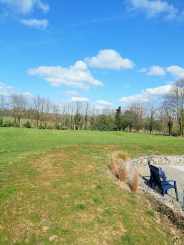 Beautiful 2 Bed Cottage With Swimming Pool