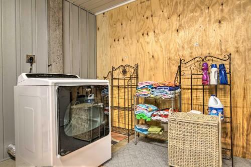 Family-friendly Bay St Louis Home With Pool And Dock!