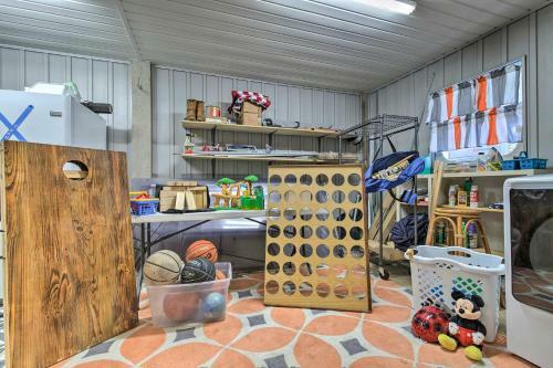 Family-friendly Bay St Louis Home With Pool And Dock!