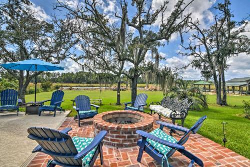 Family-friendly Bay St Louis Home With Pool And Dock!