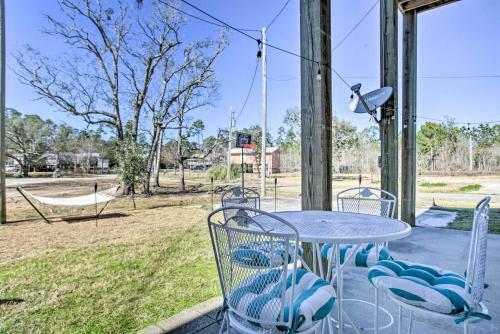 Sunny Bay St Louis Retreat With River Access!