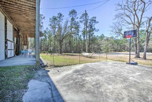 Sunny Bay St Louis Retreat With River Access!