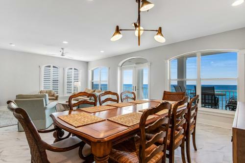 Rosey's Retreat At Sunset Beach