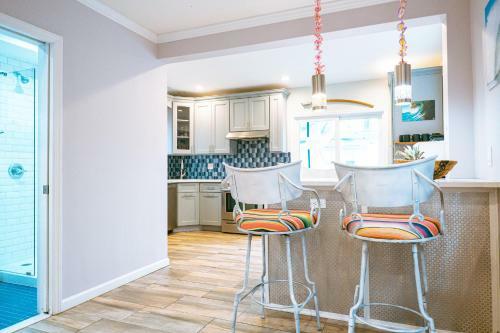Casa De Olas Rockaway Hideaway With Bar, Fire Pit And Pool!