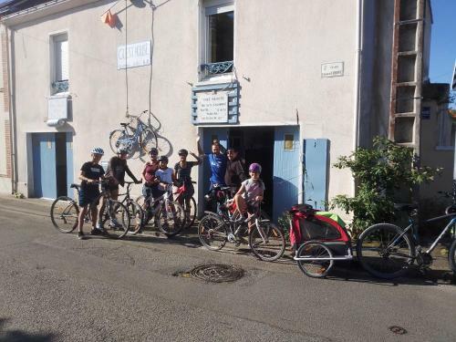 Hostal Guest House Groupe Et Famille