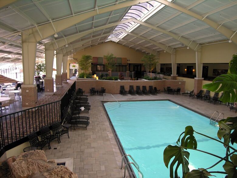 Hotel Pheasant Run Resort