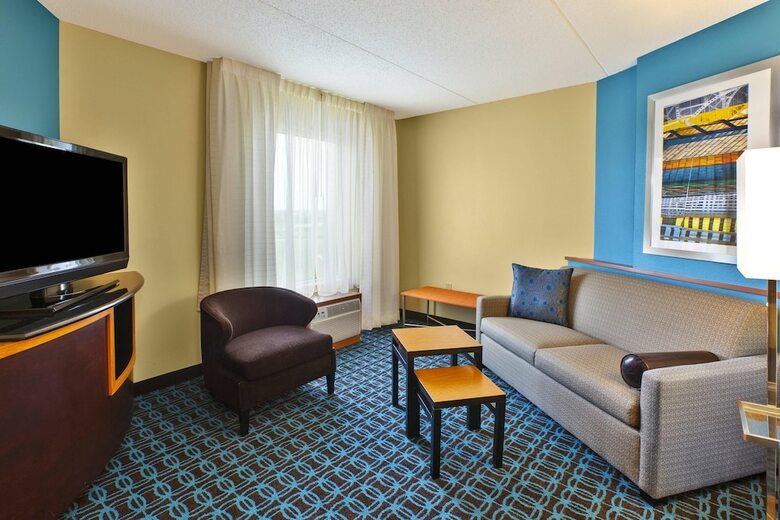 Hotel Fairfield Inn & Suites Lexington North