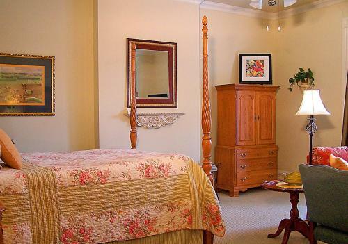 Lyndon House Bed & Breakfast