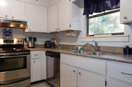 846 Marsh Dunes Rd