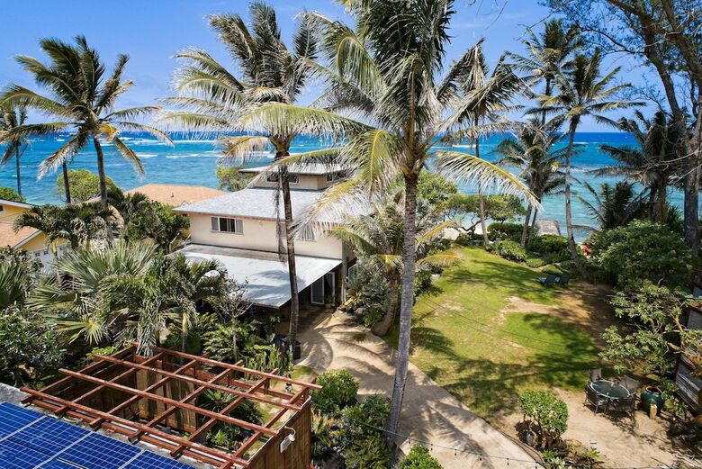Tiki Moon Villas
