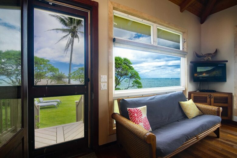 Tiki Moon Villas