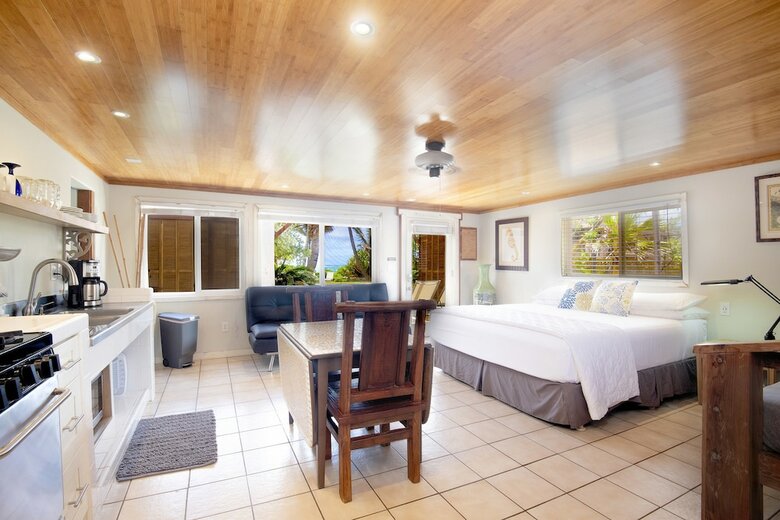 Tiki Moon Villas