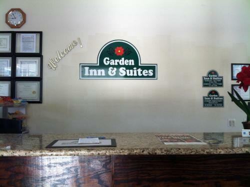 Motel Garden Inn & Suites