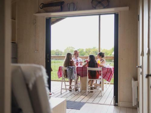 Comfortable Bungalow In Ploemel With Paid Sauna