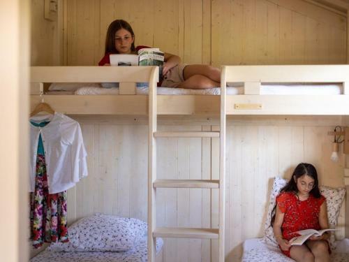 Plush Bungalow In Ploemel With Shared Sauna