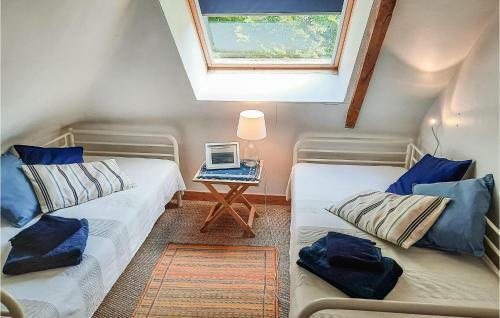 Nice Home In Plouray With 3 Bedrooms