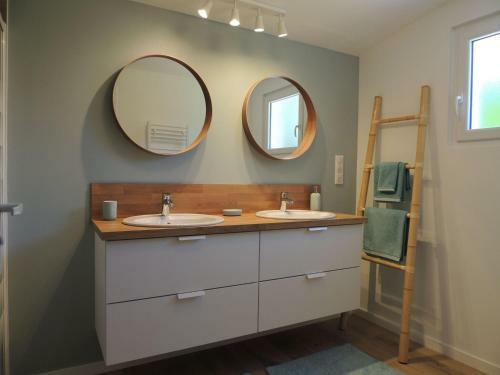 Cozy Holiday Home In Plurien, With Rural Charm!