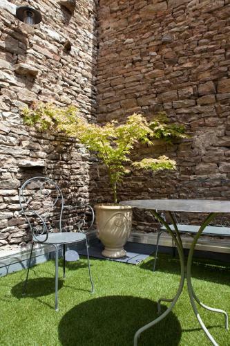 1 & 2 Ruelle Richebourg