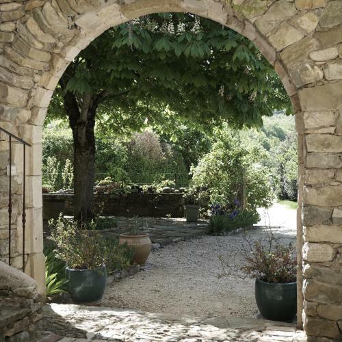 Hostal La Cour Du Marronnier