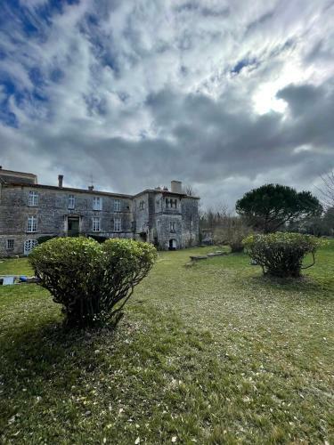 Villa Ch�teau De La Chaume - Calamus Castle