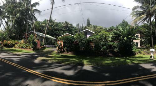 Oceanfront Cottage At Kehena Beach