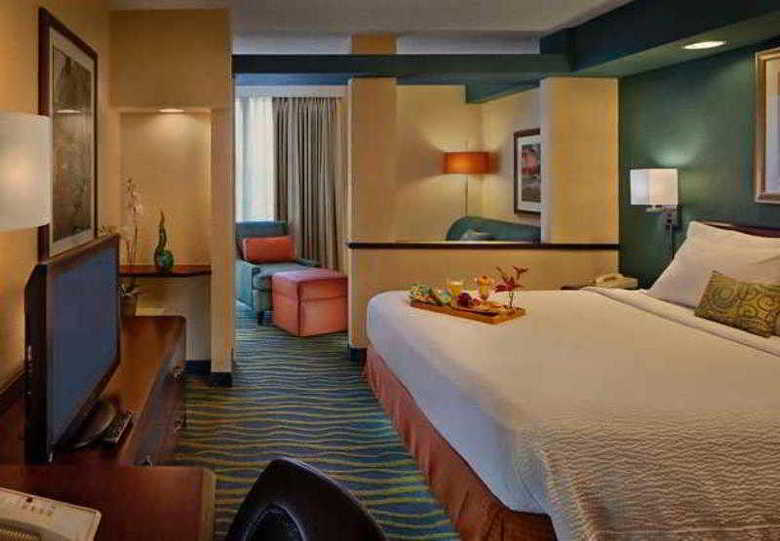 Hotel Fairfield Inn And Suites By Marriott Palm Beach