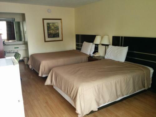 Motel Express Inn East