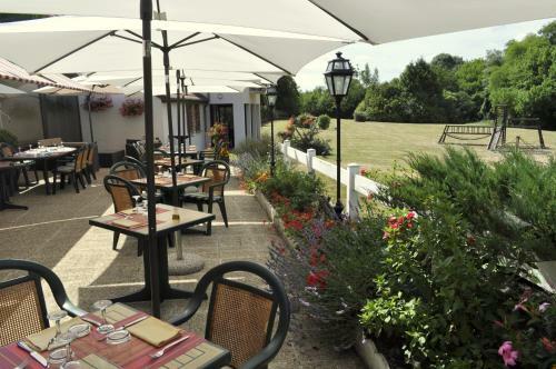 Hotel Logis Le Relais De Pouilly