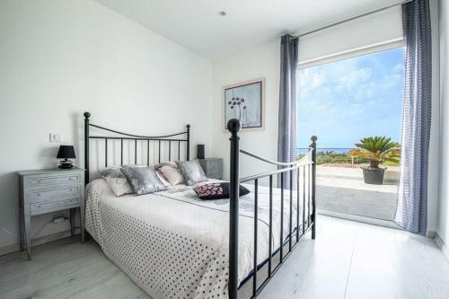Villa Individuelle Avec Piscine Priv�e Chauff�e Proche Commerces Et Plage