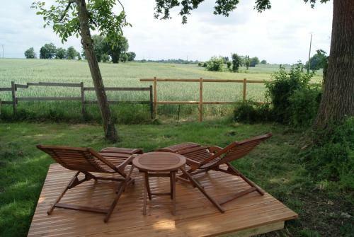 Bed & Breakfast Les Cabanes De Gros Bois
