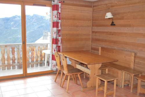 Aparthotel Chalets De Praroustan By Actisource