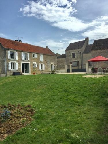La Maison de Lucien, G�te Au C?ur Du Vignoble Chablisien