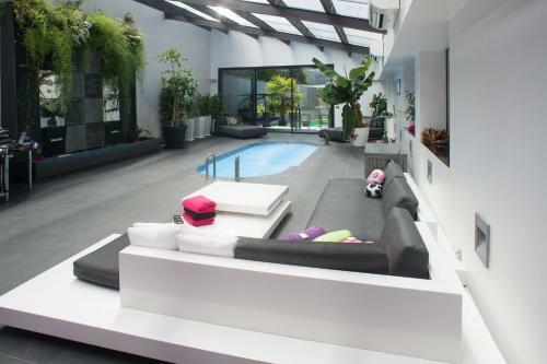 Magnifique Villa Esprit Loft Avec Jacuzzi � Pringy