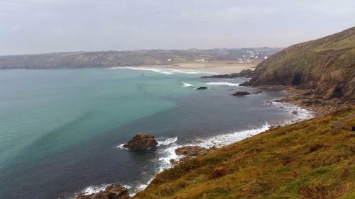 G�te 3*** Vue Sur Mer, Pointe Du Raz Et Terrasse