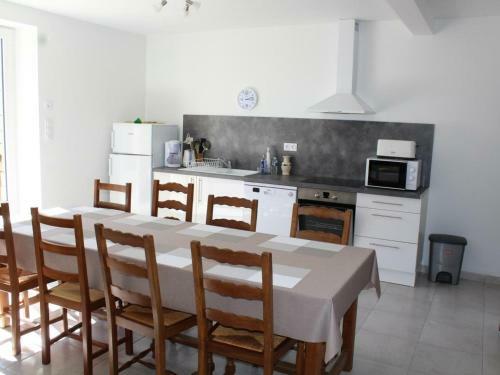 G�te Proissans, 5 Pi�ces, 8 Personnes - Fr-1-616-191