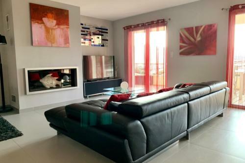 Apartamento Elegant Design Apt With Balcony And Pool