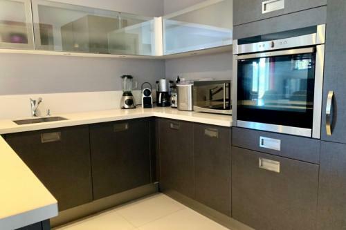 Apartamento Elegant Design Apt With Balcony And Pool