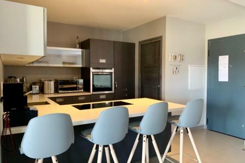 Apartamento Elegant Design Apt With Balcony And Pool