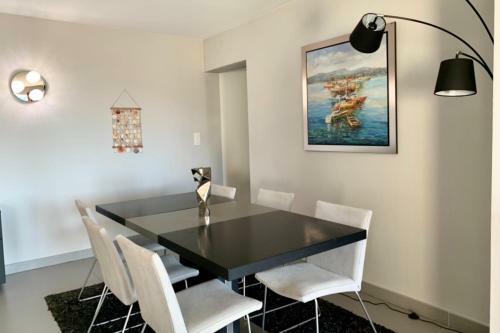 Apartamento Elegant Design Apt With Balcony And Pool
