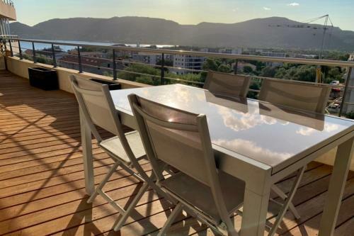 Apartamento Elegant Design Apt With Balcony And Pool