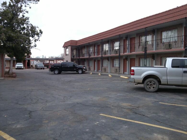 Motel High Chaparral Inn