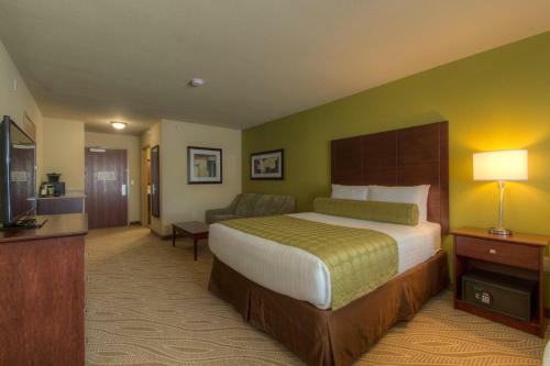 Hotel Cobblestone Inn And Suites