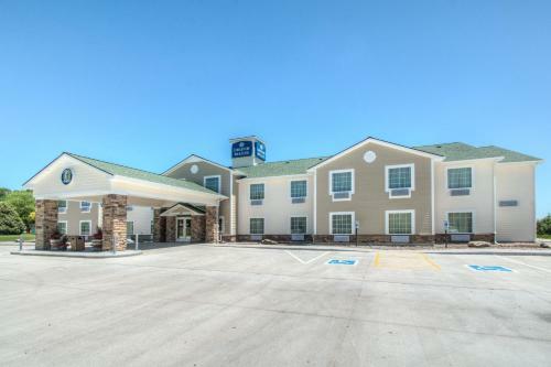 Hotel Cobblestone Inn And Suites