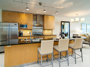 Hotel Water's Edge Resort & Spa